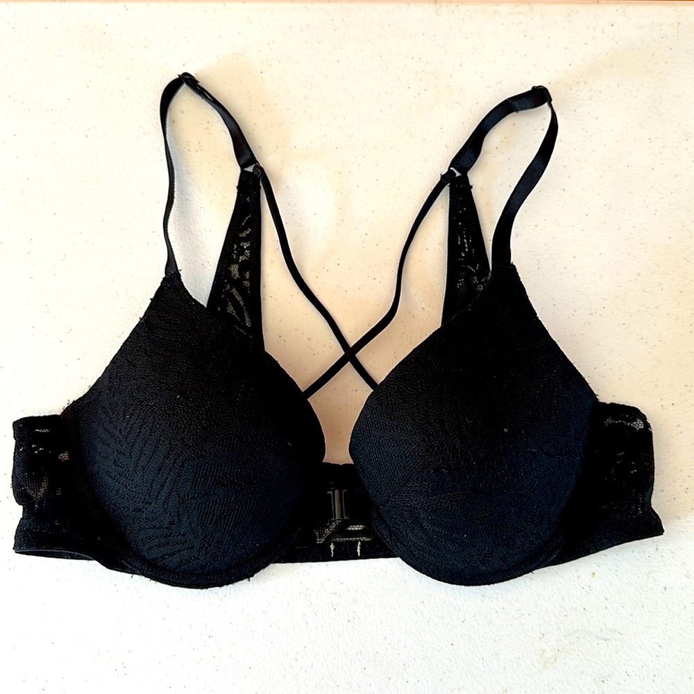 PINK Victoria’s Secret Front Closure
Padded Bra